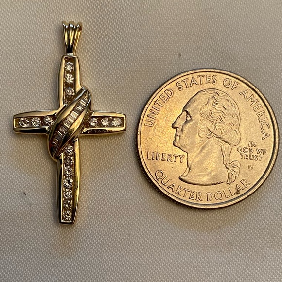 .58 ct. Natural Diamond 14K Yellow Gold Designer Diamond Cross Pendant Charm - Picture 2 of 7